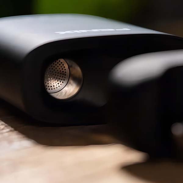 Fenix Neo vaporizador en uso
